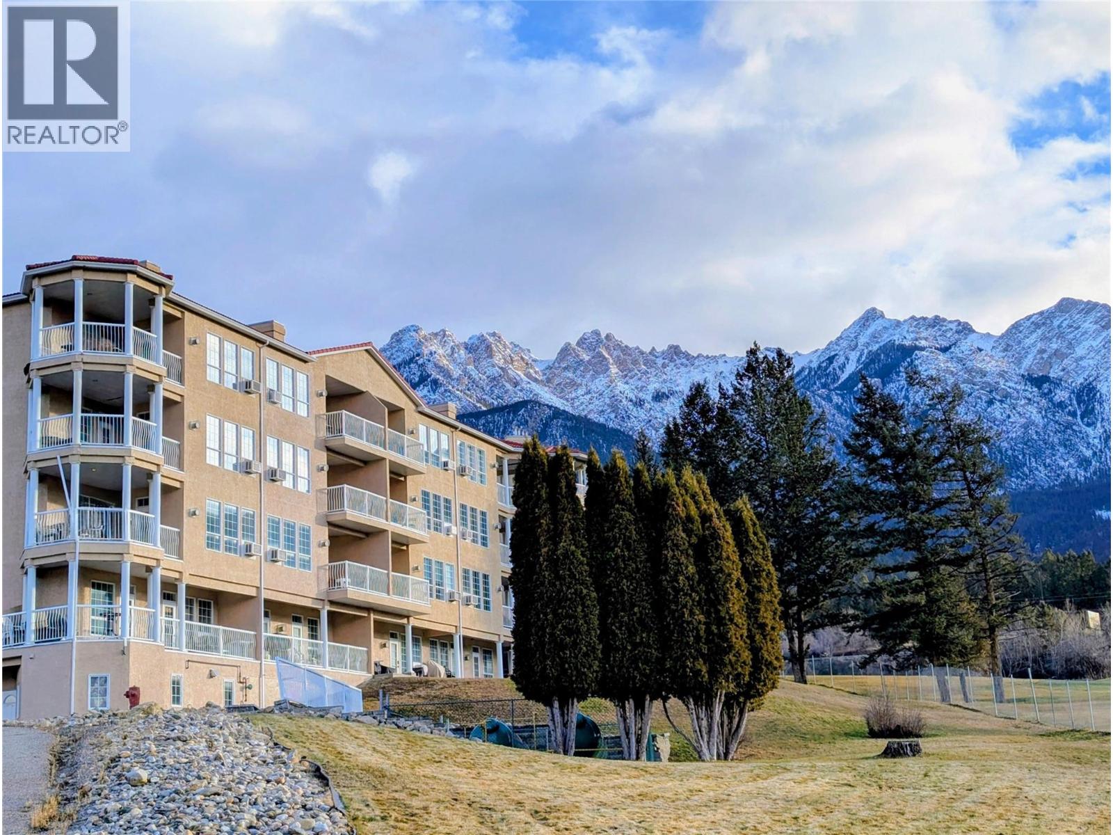 5052 Riverview Road Unit# 2008A, fairmont hot springs, British Columbia