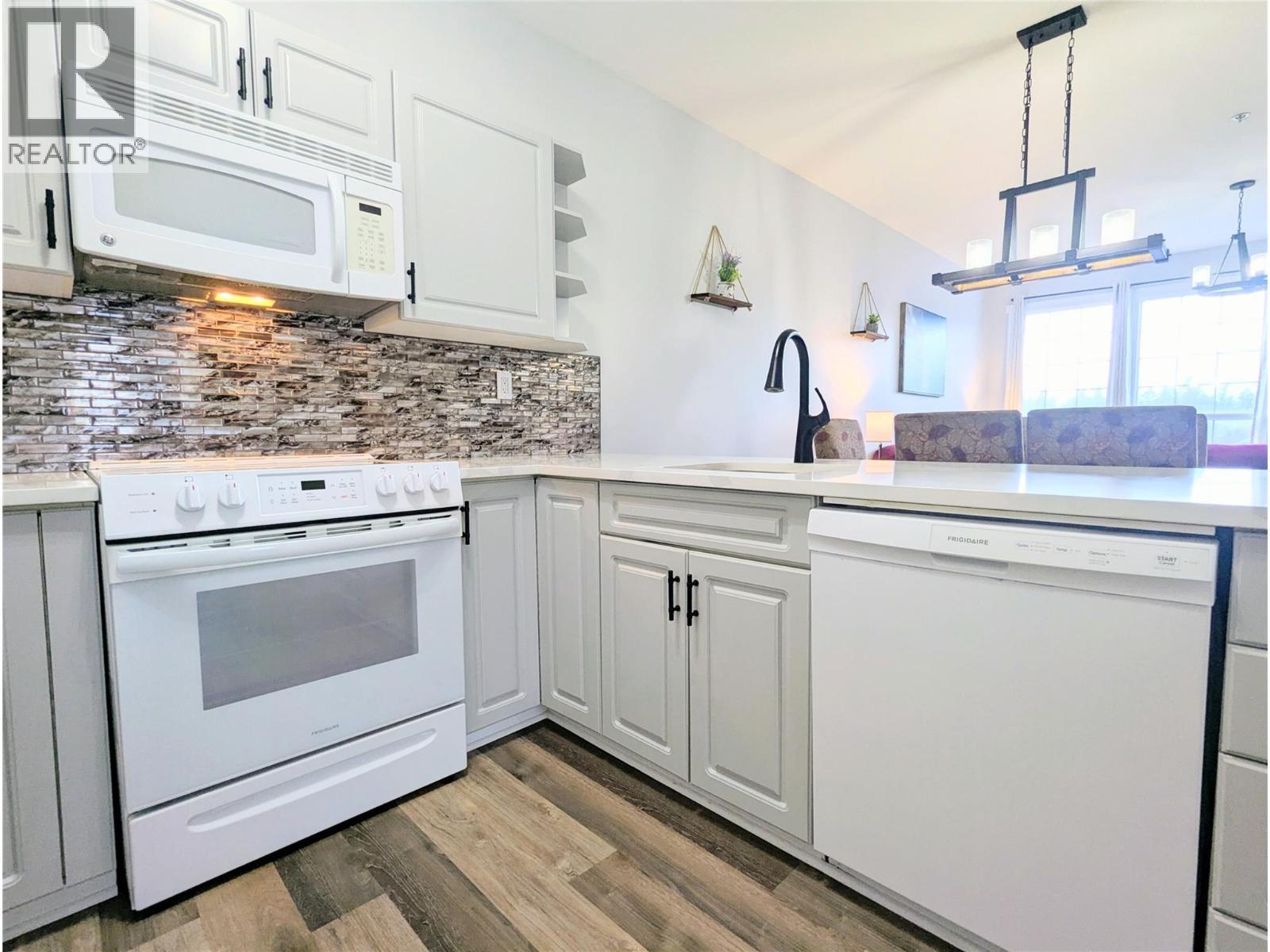 5052 Riverview Road Unit# 2008a, Fairmont Hot Springs, British Columbia  V0B 1L1 - Photo 23 - 10371197