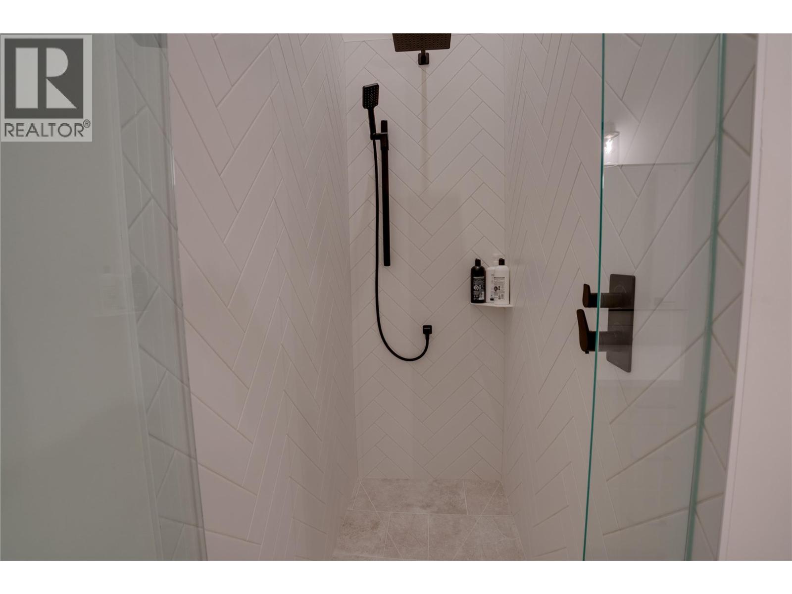9973 Purcell Drive, Vernon, British Columbia  V1B 3Y9 - Photo 16 - 10369878