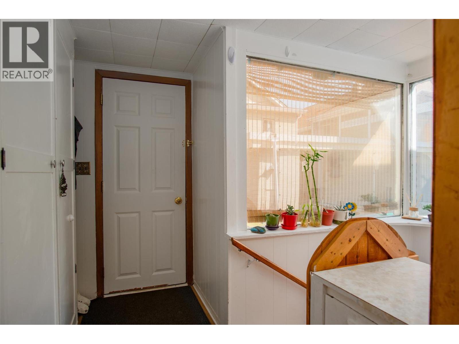 1338 Third Avenue, Trail, British Columbia  V1R 1P4 - Photo 37 - 10371338