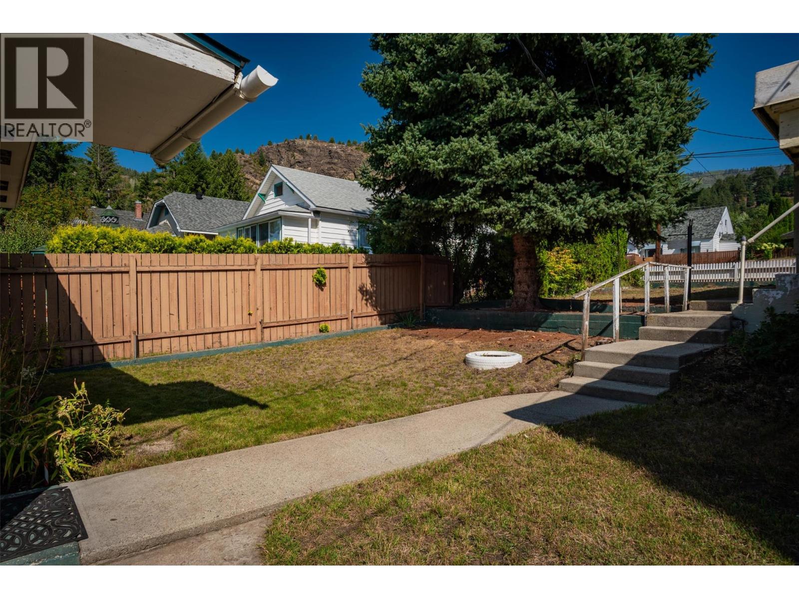 1338 Third Avenue, Trail, British Columbia  V1R 1P4 - Photo 51 - 10371338