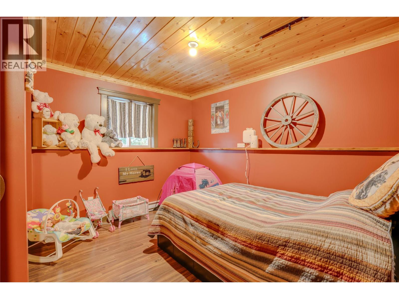 1519 Highway 6 Highway, Cherryville, British Columbia  V0E 2G1 - Photo 32 - 10371130