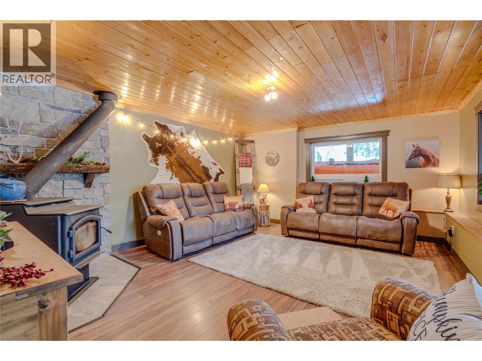 1519 Highway 6 Highway, Cherryville, British Columbia  V0E 2G1 - Photo 34 - 10371130