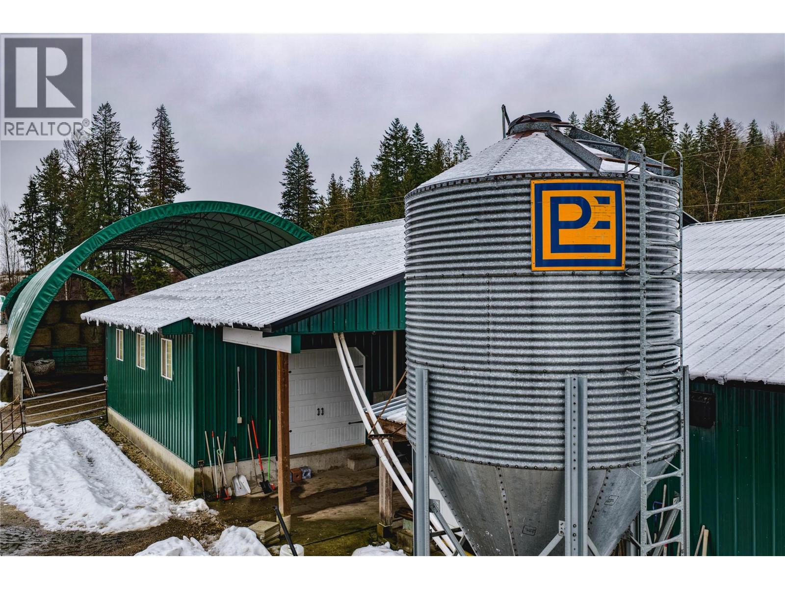 1519 Highway 6 Highway, Cherryville, British Columbia  V0E 2G1 - Photo 39 - 10371130