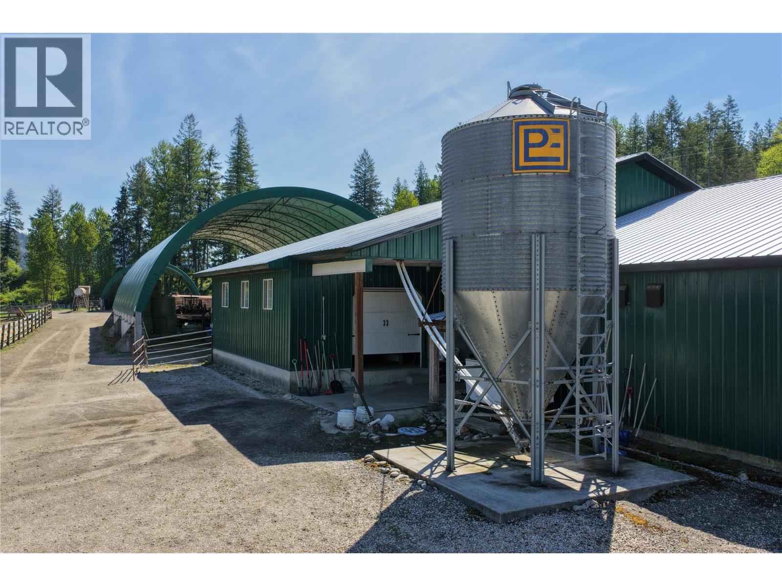 1519 Highway 6 Highway, Cherryville, British Columbia  V0E 2G1 - Photo 47 - 10371130