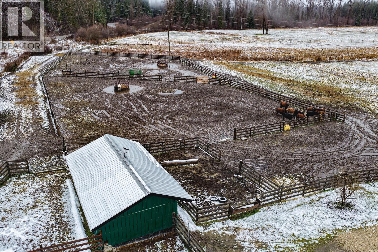 1519 Highway 6 Highway, Cherryville, British Columbia  V0E 2G1 - Photo 50 - 10371130
