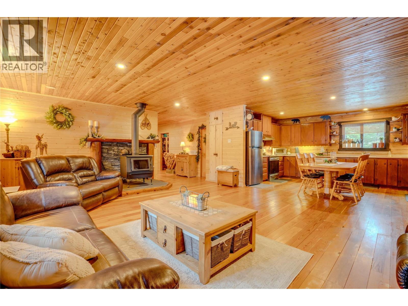 1519 Highway 6, 26 Byers Road, Cherryville, British Columbia  V0E 2G1 - Photo 10 - 10371129