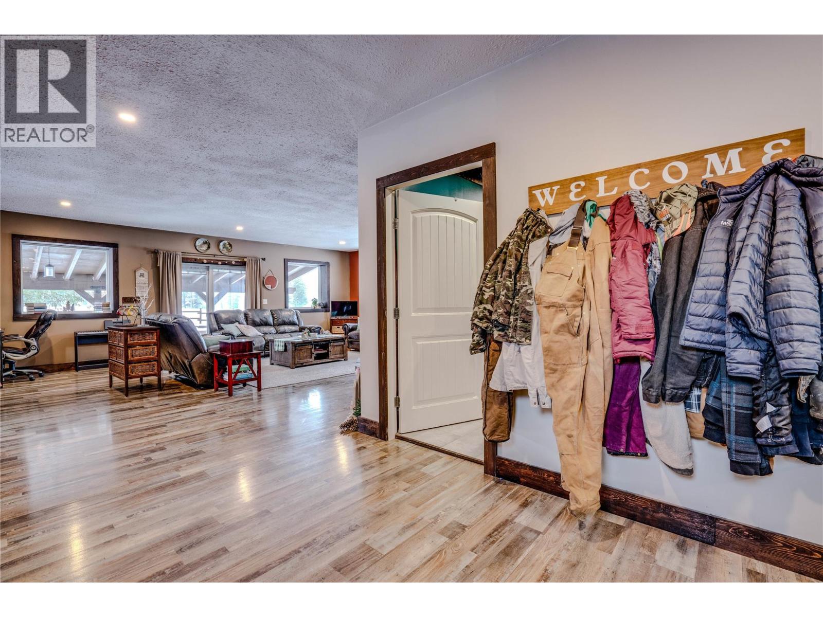 1519 Highway 6, 26 Byers Road, Cherryville, British Columbia  V0E 2G1 - Photo 44 - 10371129