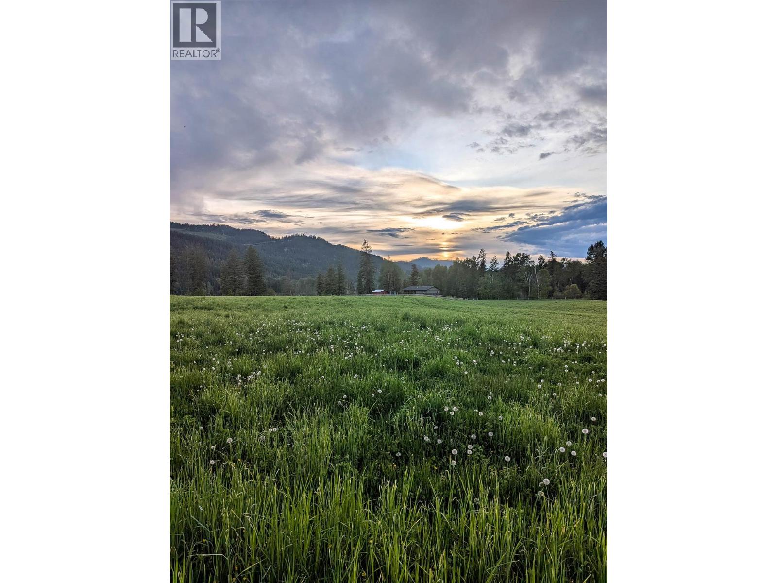 1519 Highway 6, 26 Byers Road, Cherryville, British Columbia  V0E 2G1 - Photo 77 - 10371129