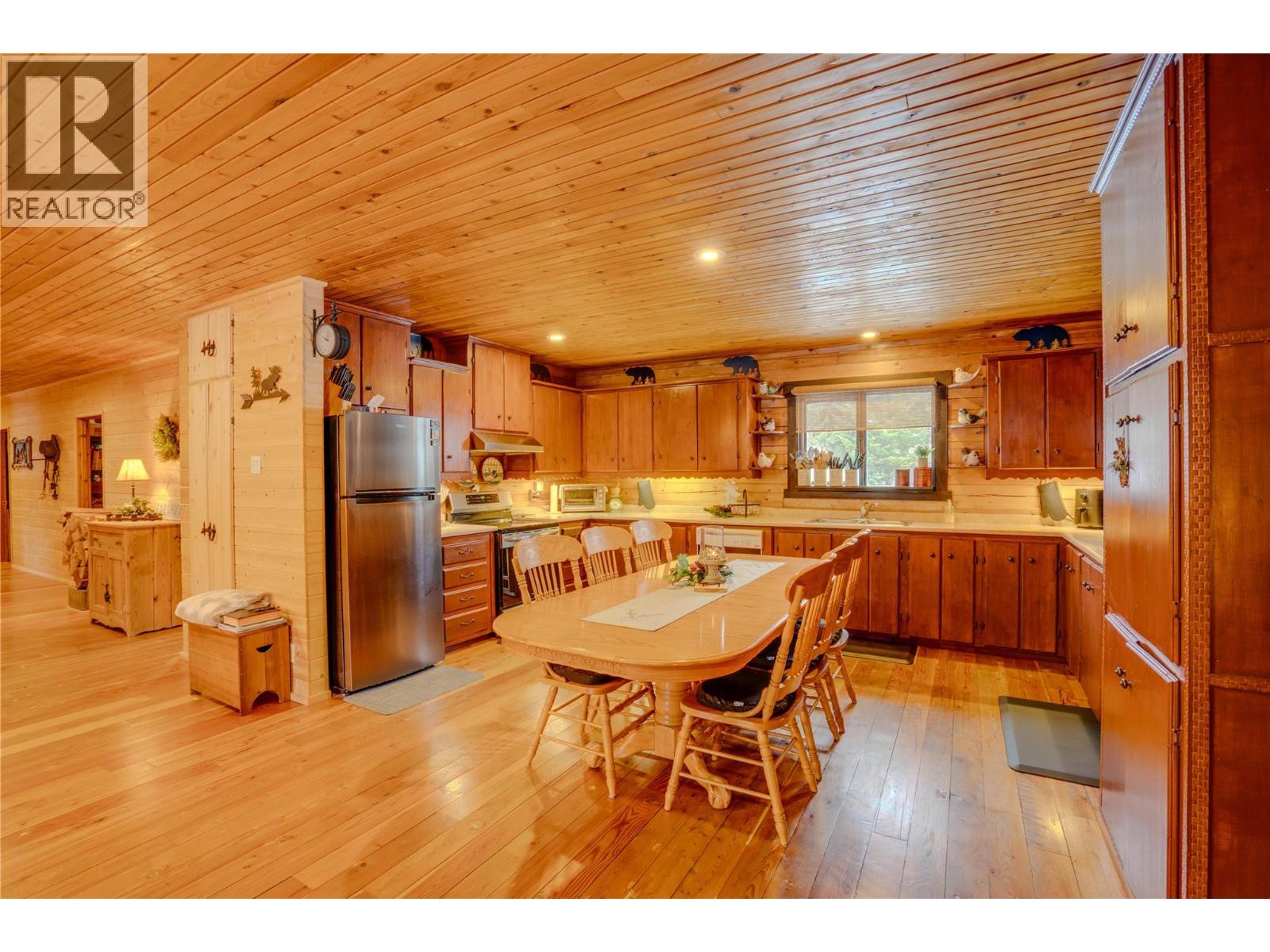 1519 Highway 6, 26 Byers Road, Cherryville, British Columbia  V0E 2G1 - Photo 8 - 10371129
