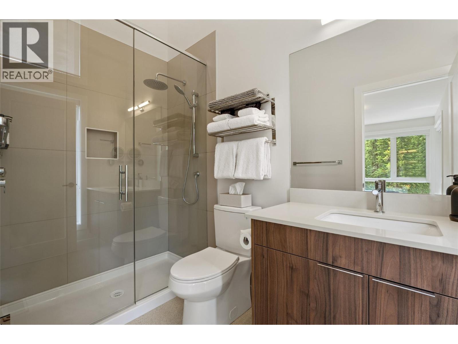 2116 Panorama Drive Unit# 206, Panorama, British Columbia  V0A 1T0 - Photo 20 - 10371297