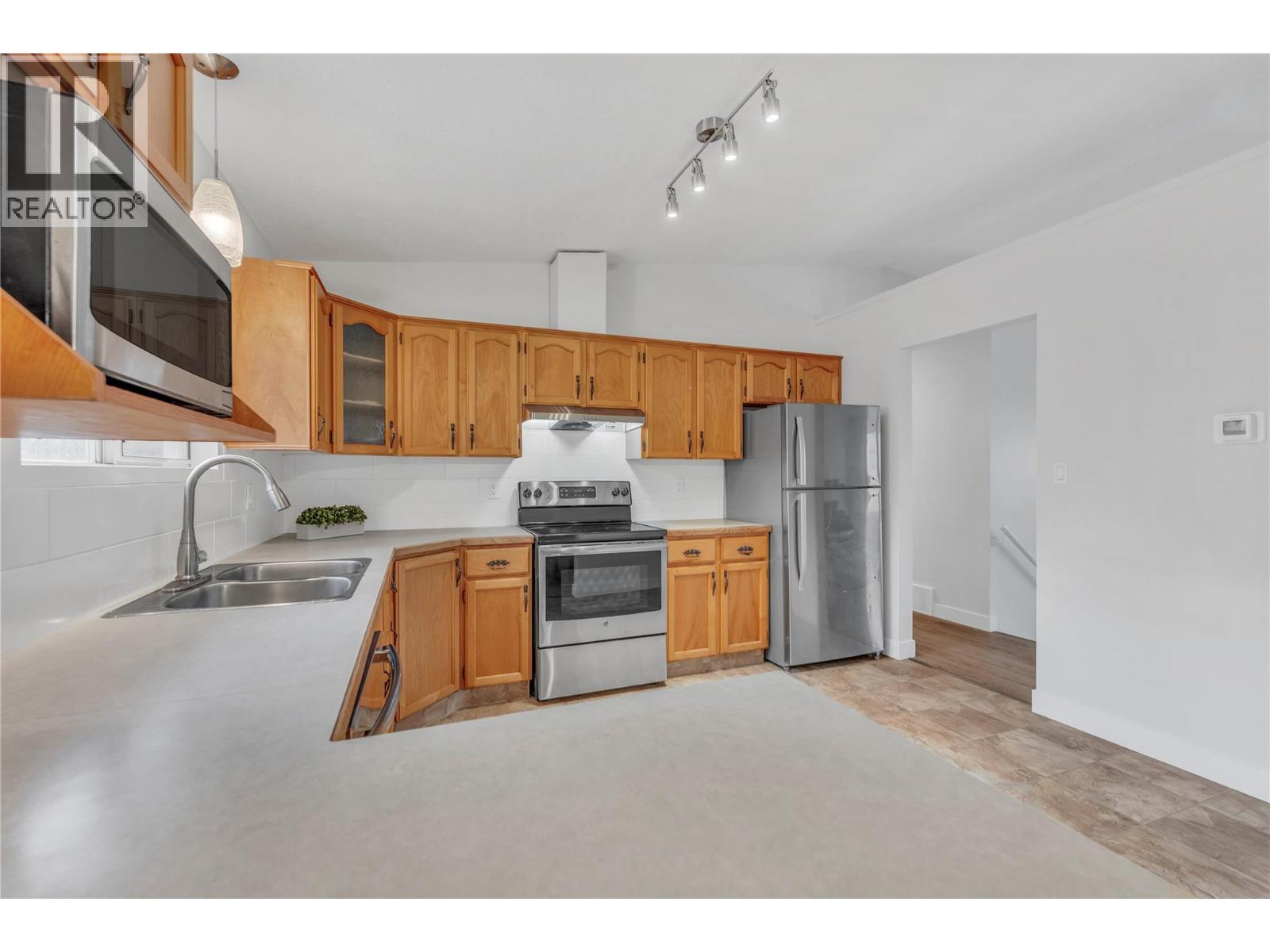 7111 Peach Orchard Road, Summerland, British Columbia  V0H 1Z6 - Photo 11 - 10370700