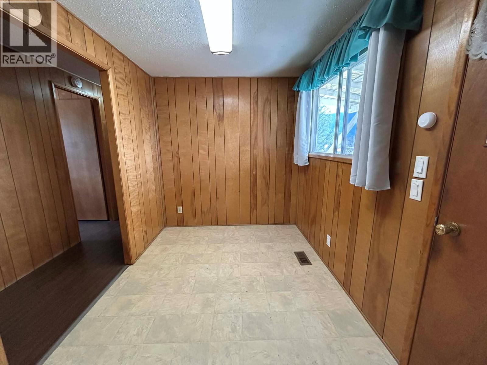 7083 Donaldson Drive, Grand Forks, British Columbia  V0H 1H0 - Photo 7 - 10371341