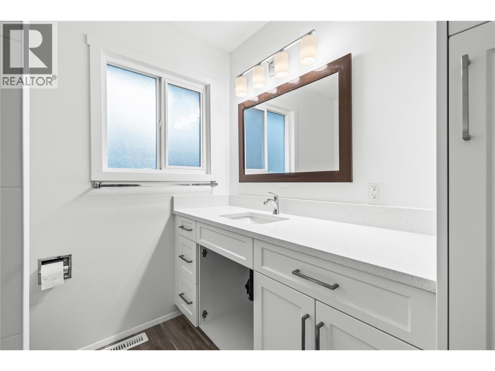 811 Tamarack Drive, Kelowna, British Columbia  V1X 1E3 - Photo 15 - 10371418