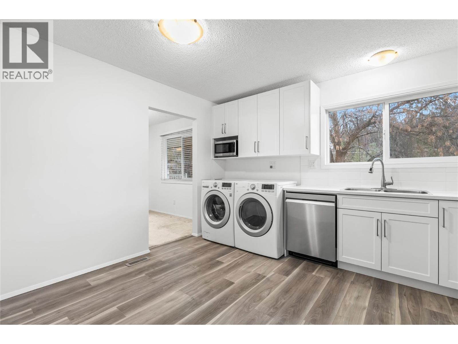 811 Tamarack Drive, Kelowna, British Columbia  V1X 1E3 - Photo 7 - 10371418