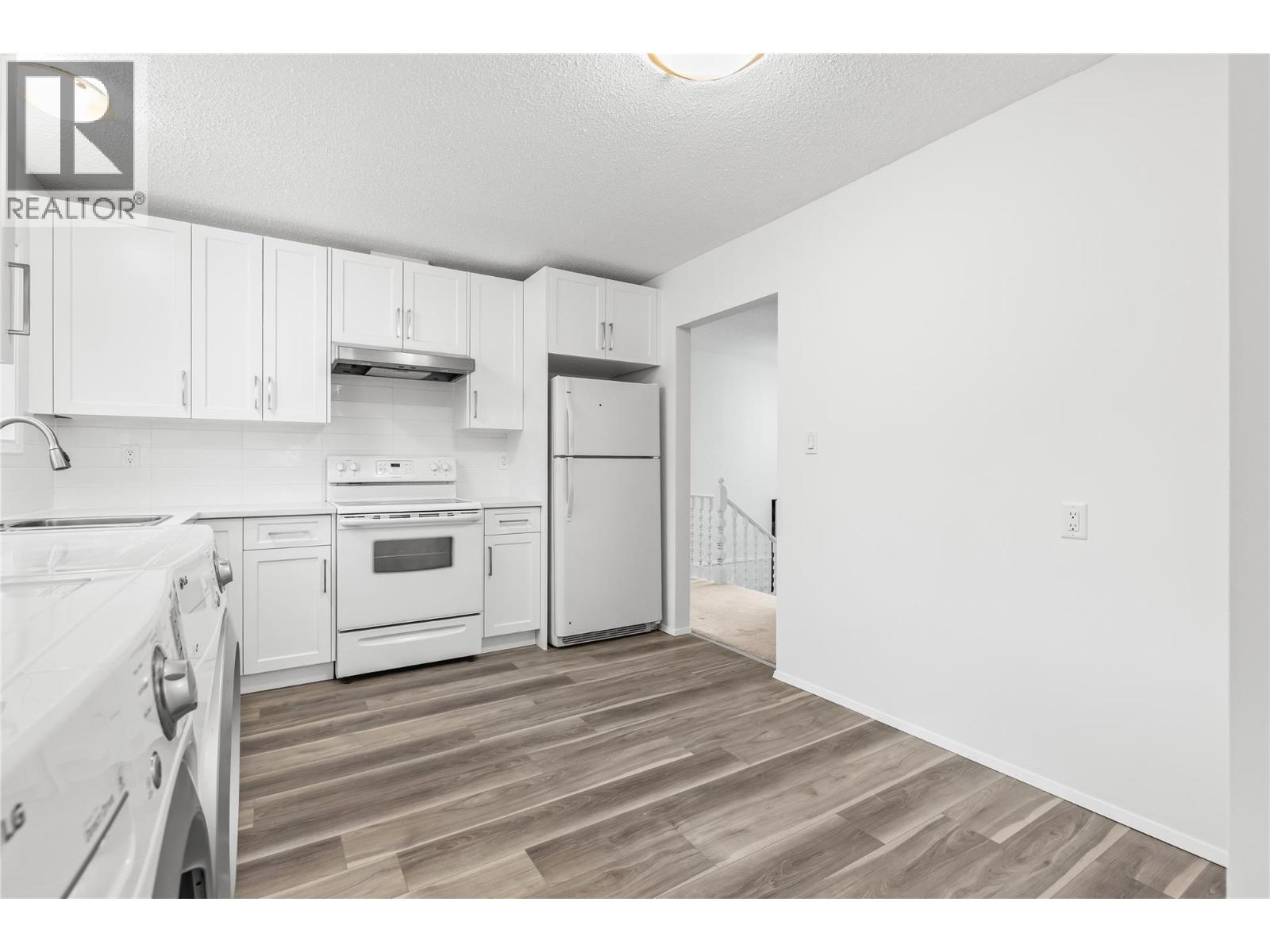 811 Tamarack Drive, Kelowna, British Columbia  V1X 1E3 - Photo 9 - 10371418