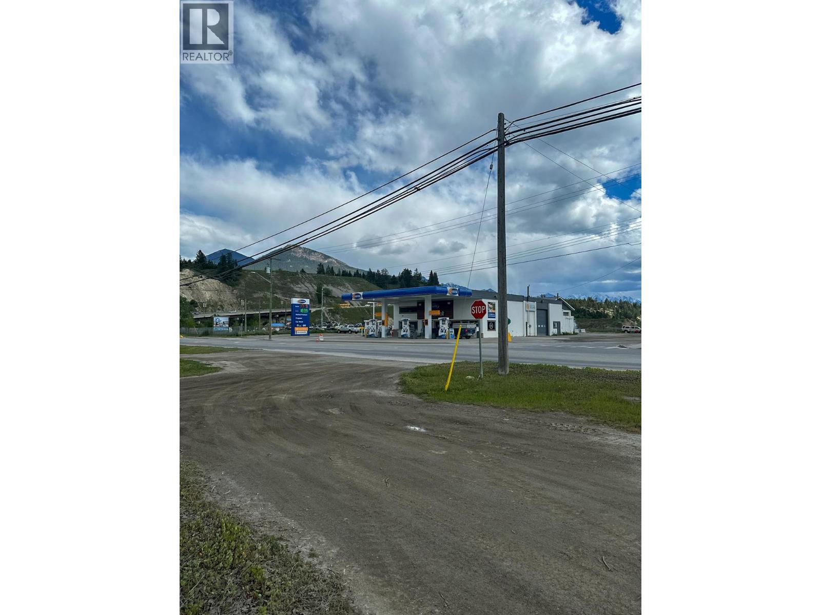 200 2nd Avenue, Invermere, British Columbia  V0A 1K7 - Photo 7 - 10371393