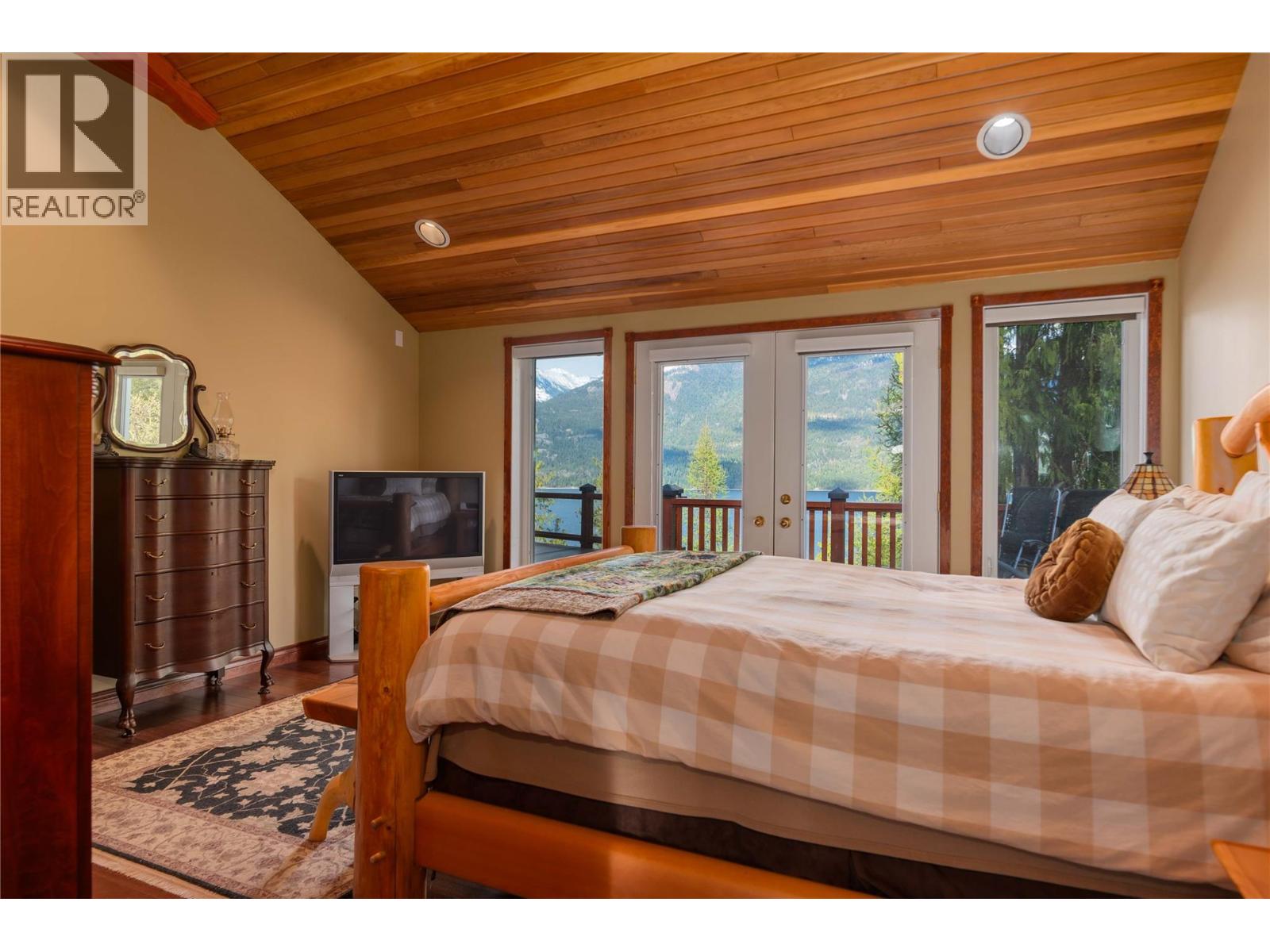 4830 Fletcher Creek Road, Fletcher Creek, British Columbia  V0G 1M0 - Photo 19 - 10345773