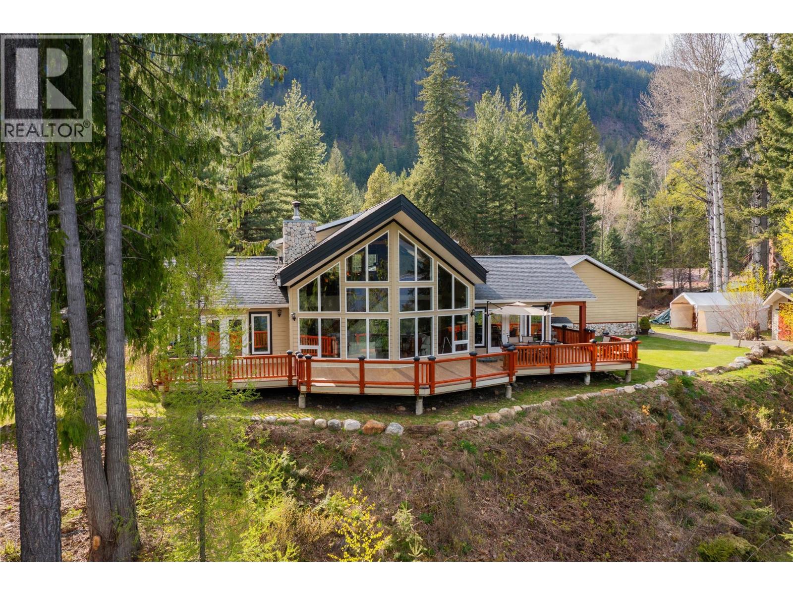 4830 Fletcher Creek Road, Fletcher Creek, British Columbia  V0G 1M0 - Photo 2 - 10345773