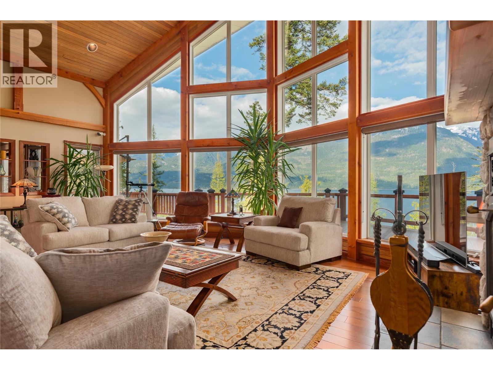 4830 Fletcher Creek Road, Fletcher Creek, British Columbia  V0G 1M0 - Photo 5 - 10345773