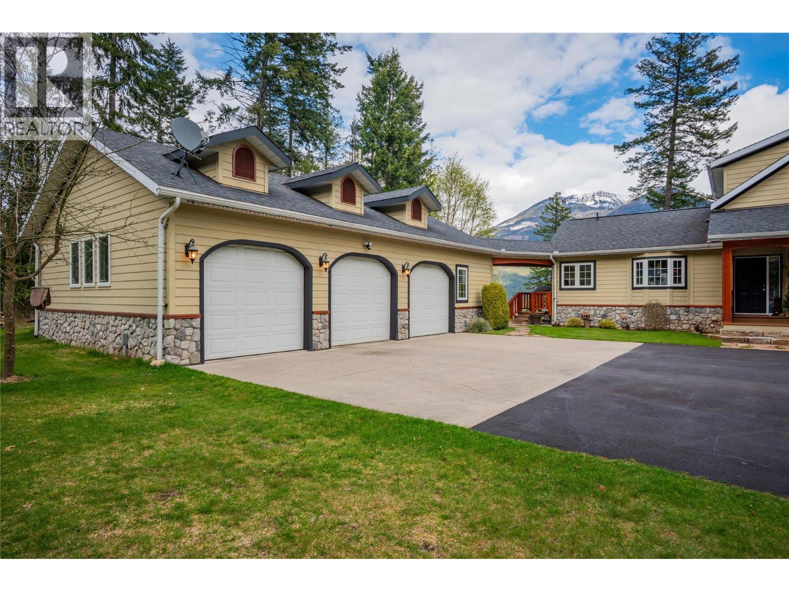 4830 Fletcher Creek Road, Fletcher Creek, British Columbia  V0G 1M0 - Photo 51 - 10345773