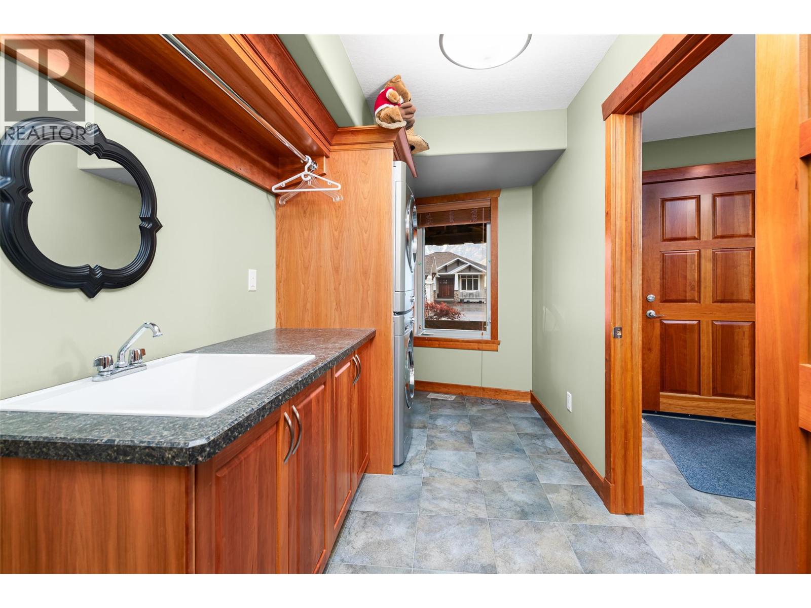 13516 Lakeshore Drive, Boswell, British Columbia  V0B 1A0 - Photo 18 - 10370728
