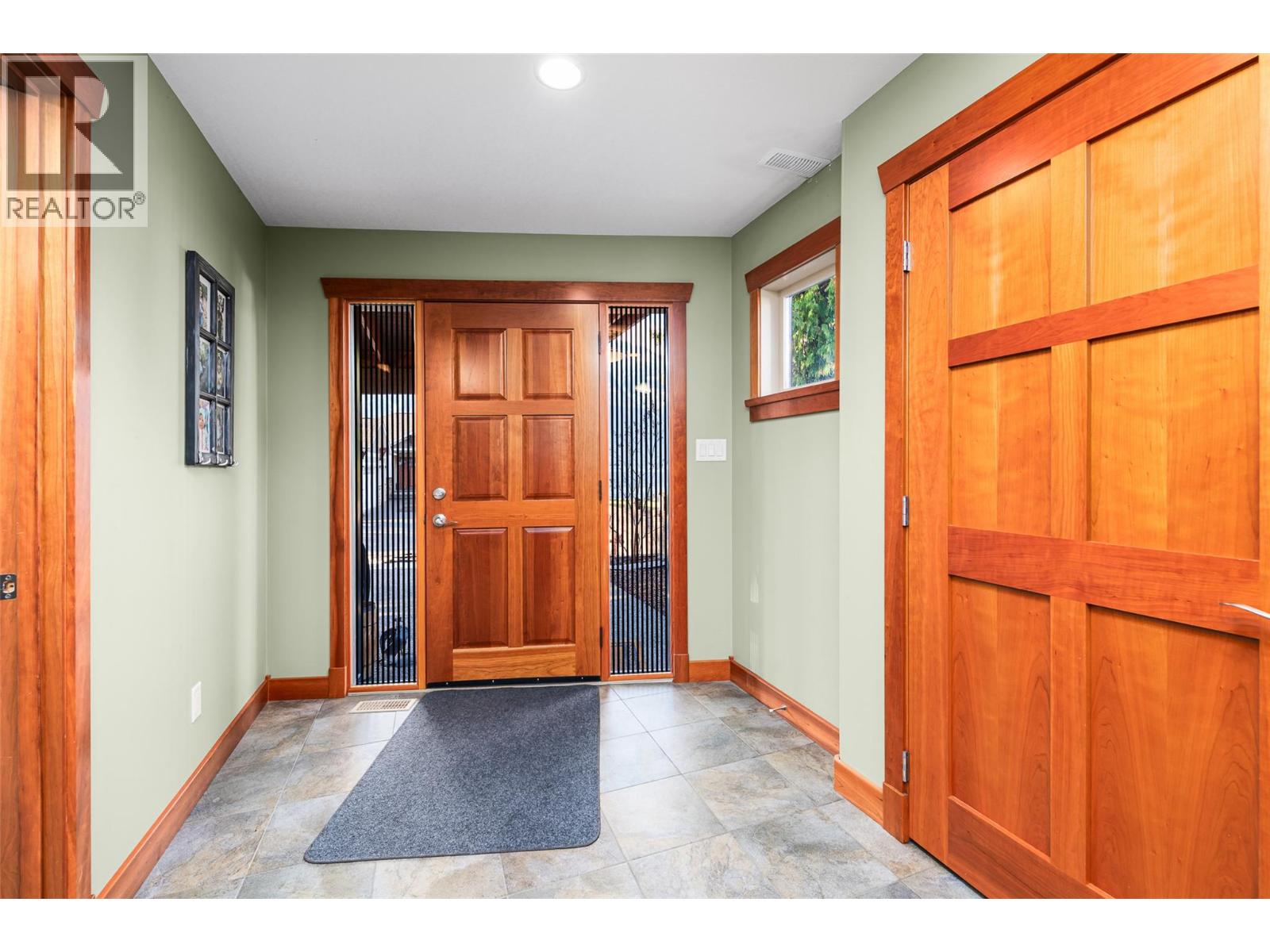 13516 Lakeshore Drive, Boswell, British Columbia  V0B 1A0 - Photo 19 - 10370728