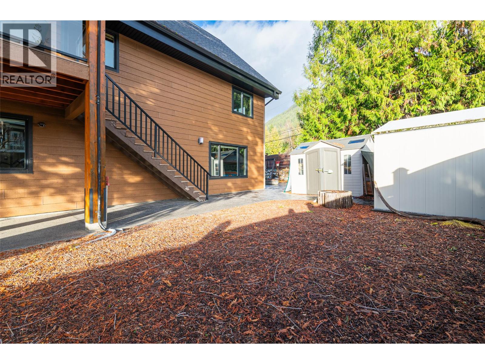 13516 Lakeshore Drive, Boswell, British Columbia  V0B 1A0 - Photo 8 - 10370728