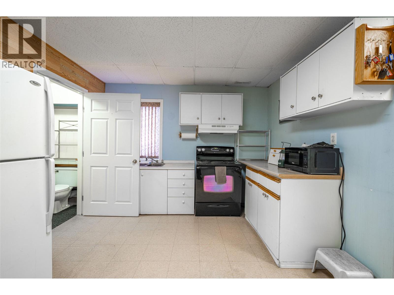5683 97 Highway, Falkland, British Columbia  V0E 1W0 - Photo 32 - 10371379