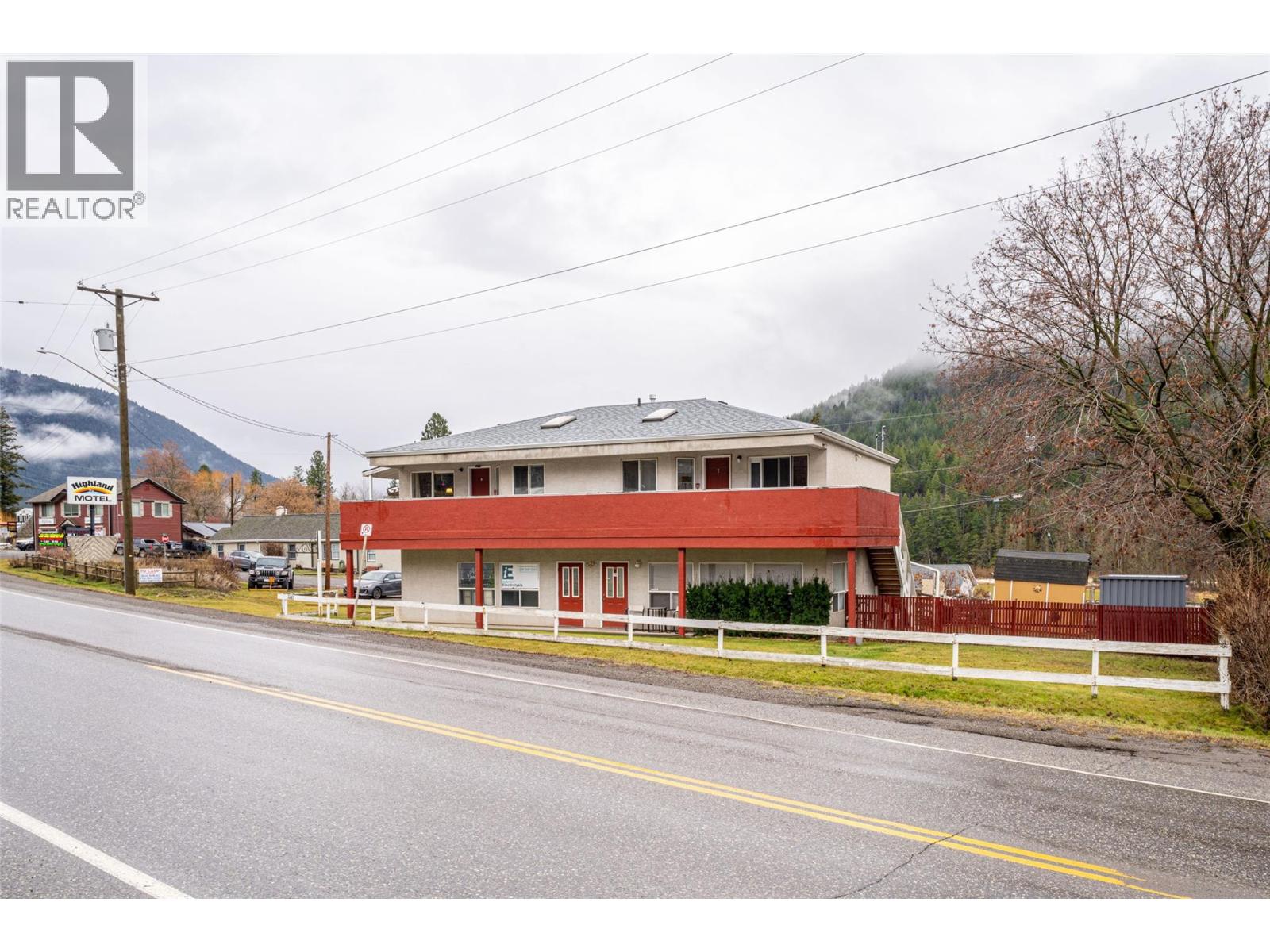 5683 97 Highway, Falkland, British Columbia  V0E 1W0 - Photo 38 - 10371379