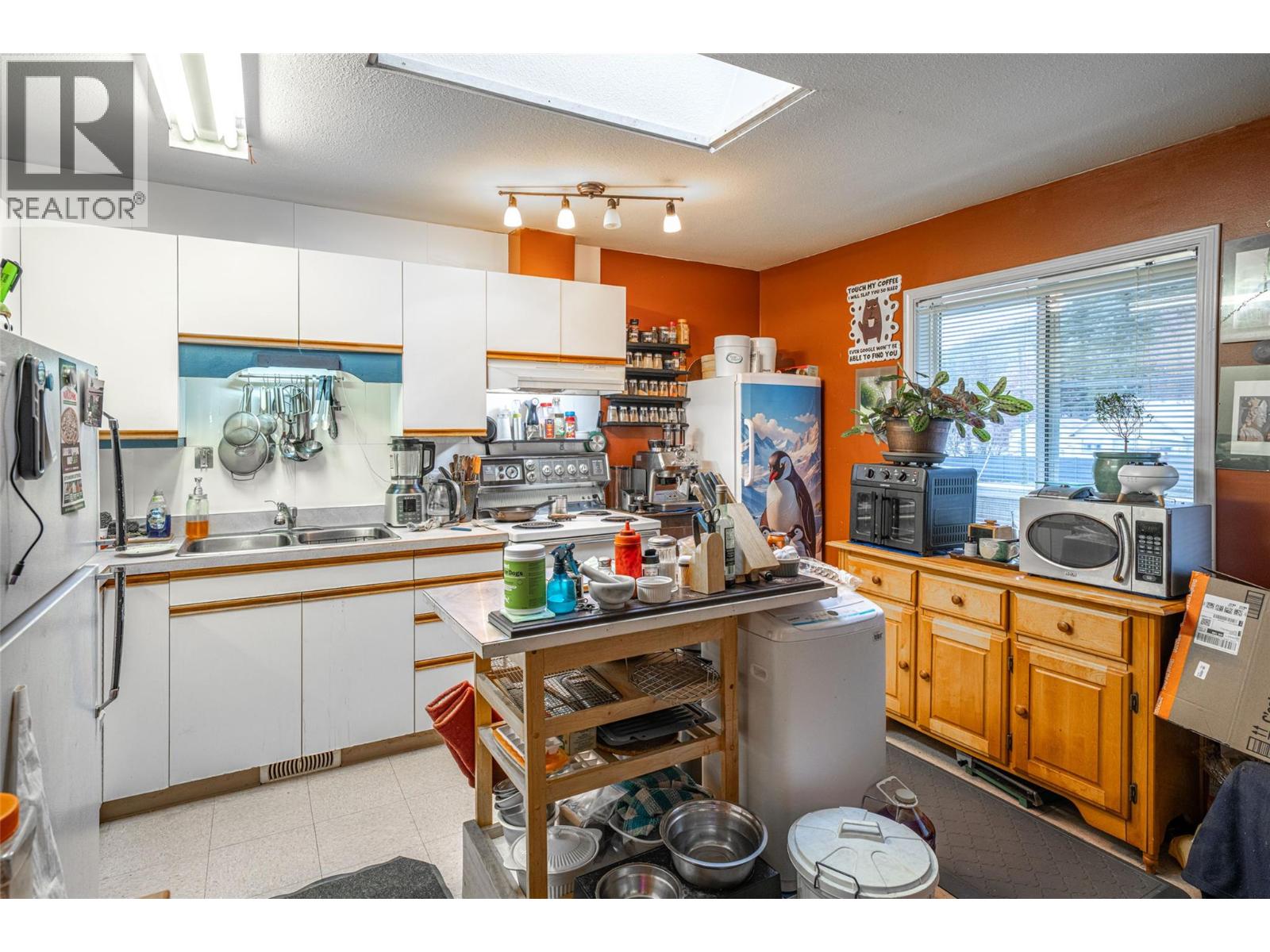 5683 97 Highway, Falkland, British Columbia  V0E 1W0 - Photo 9 - 10371379