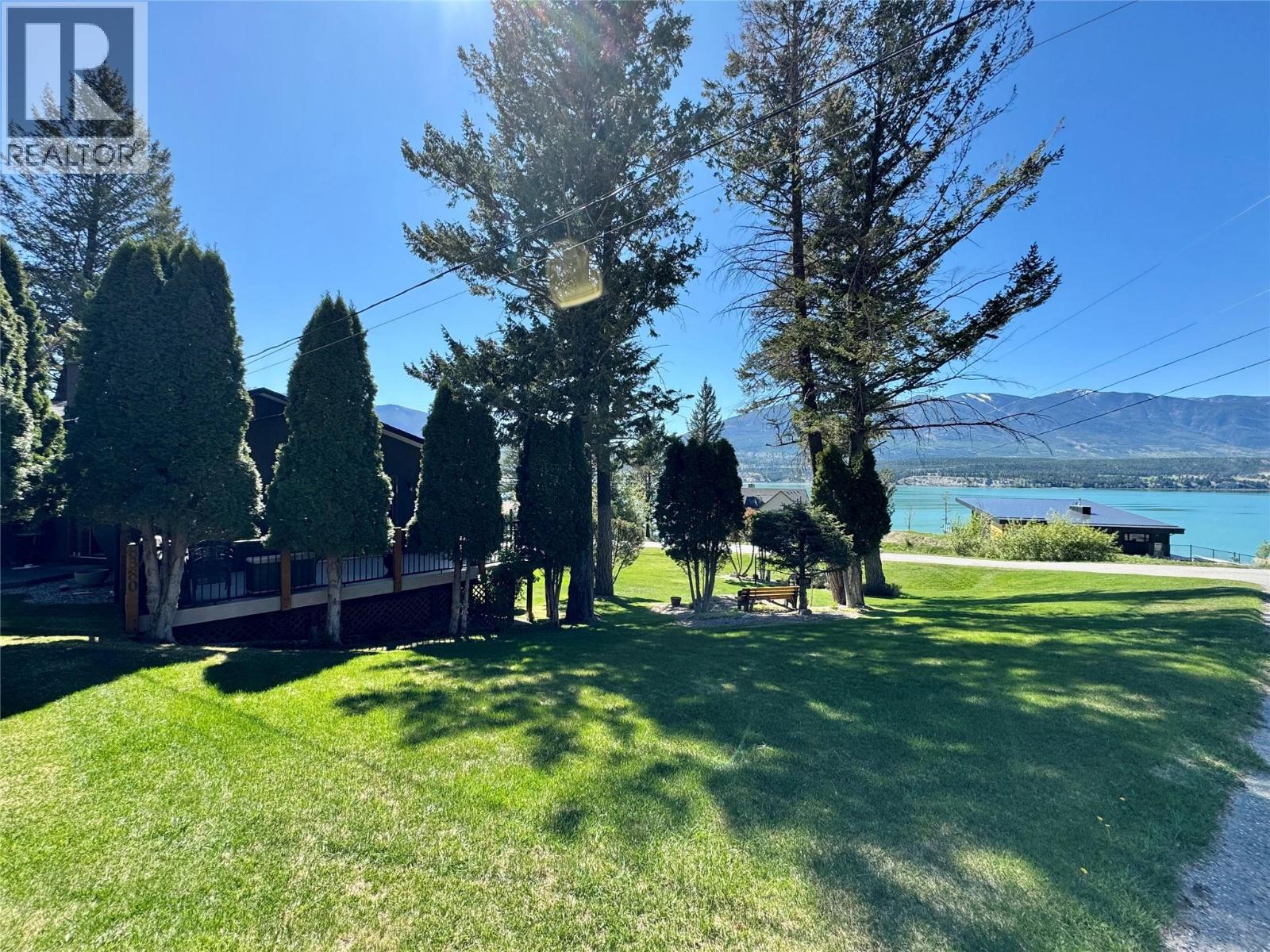 8380 RICHARDSON Crescent, canal flats, British Columbia