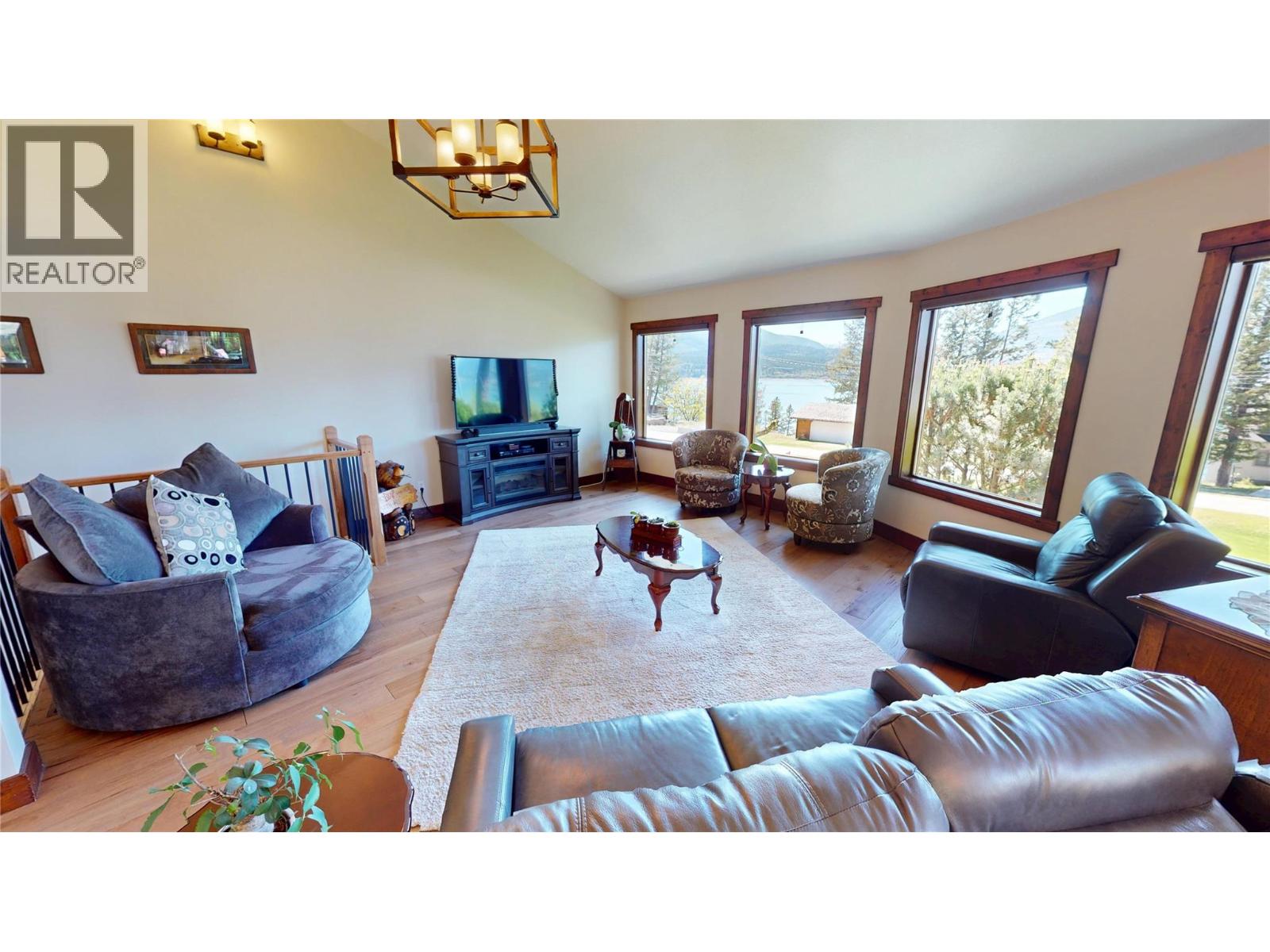 8380 Richardson Crescent, Canal Flats, British Columbia  V0B 1B0 - Photo 18 - 10371470