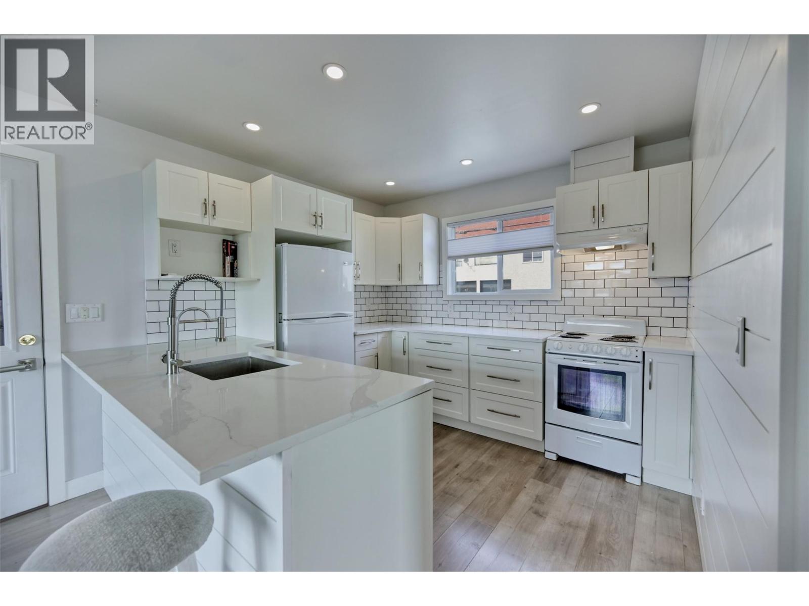 8708 74th Avenue, Osoyoos, British Columbia  V0H 1V1 - Photo 1 - 10371490