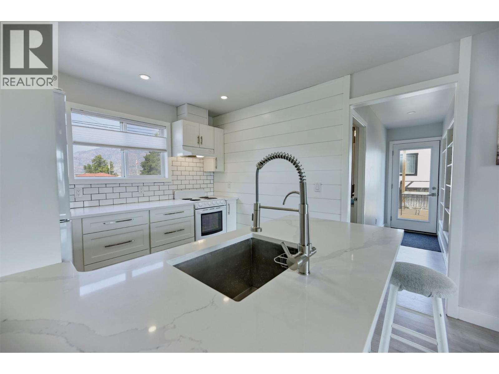 8708 74th Avenue, Osoyoos, British Columbia  V0H 1V1 - Photo 9 - 10371490