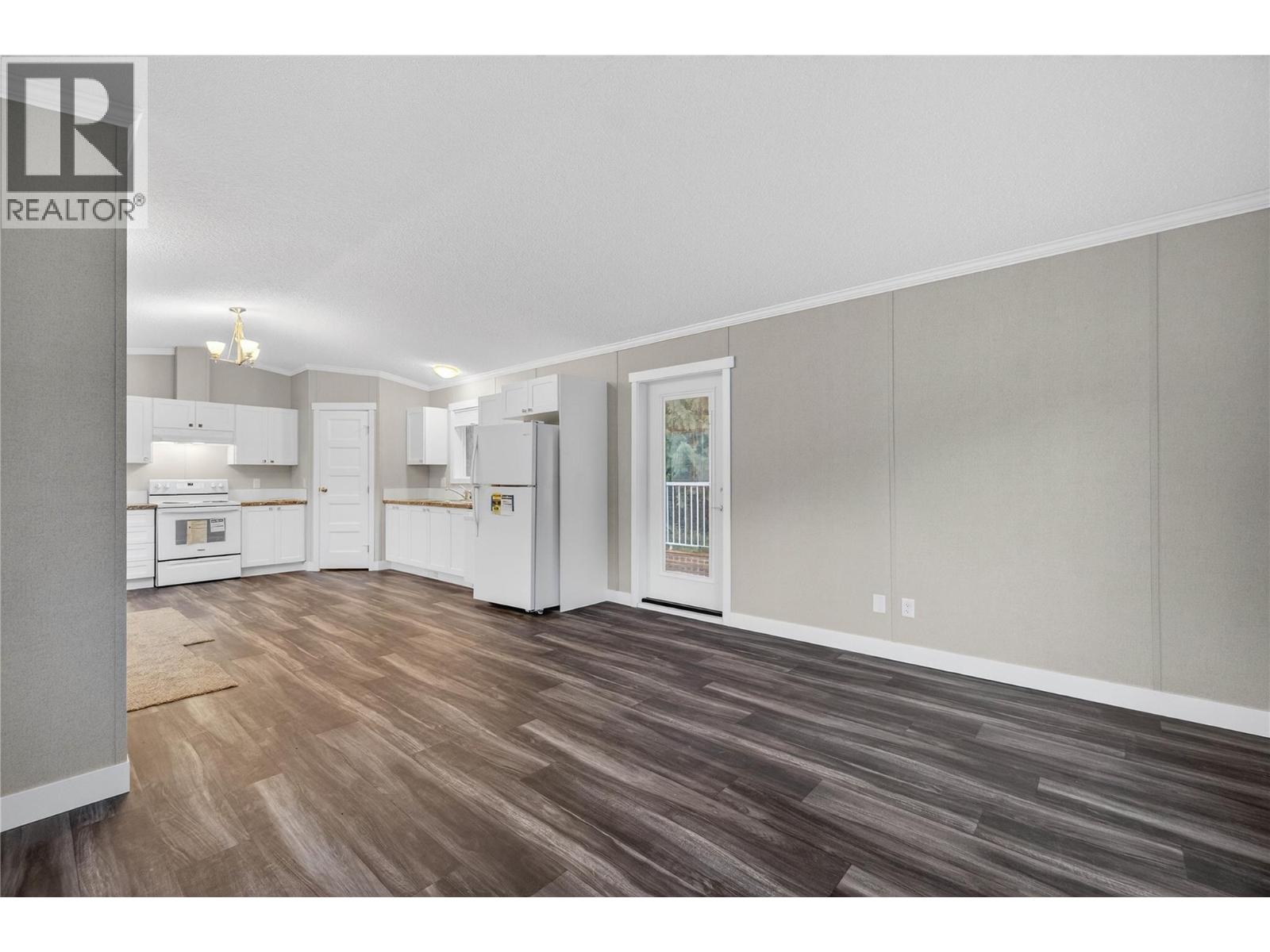 3063 Hornsberger Road Unit# 9, Salmon Arm, British Columbia  V1E 4M1 - Photo 25 - 10371368