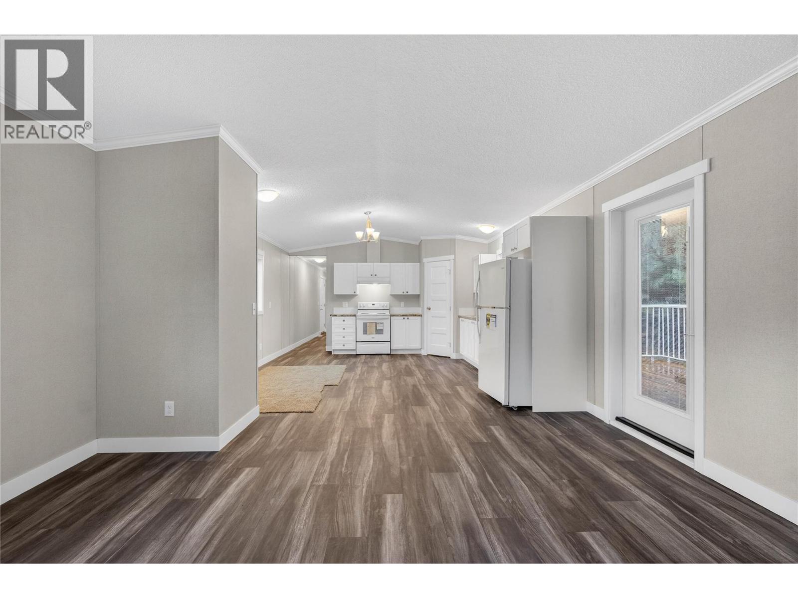 3063 Hornsberger Road Unit# 9, Salmon Arm, British Columbia  V1E 4M1 - Photo 26 - 10371368