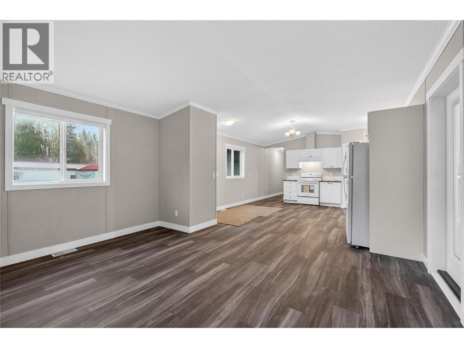 3063 Hornsberger Road Unit# 9, Salmon Arm, British Columbia  V1E 4M1 - Photo 27 - 10371368