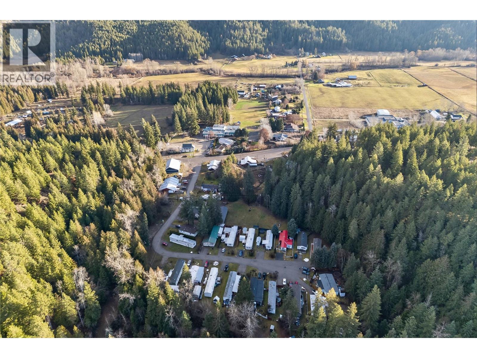 3063 Hornsberger Road Unit# 9, Salmon Arm, British Columbia  V1E 4M1 - Photo 8 - 10371368