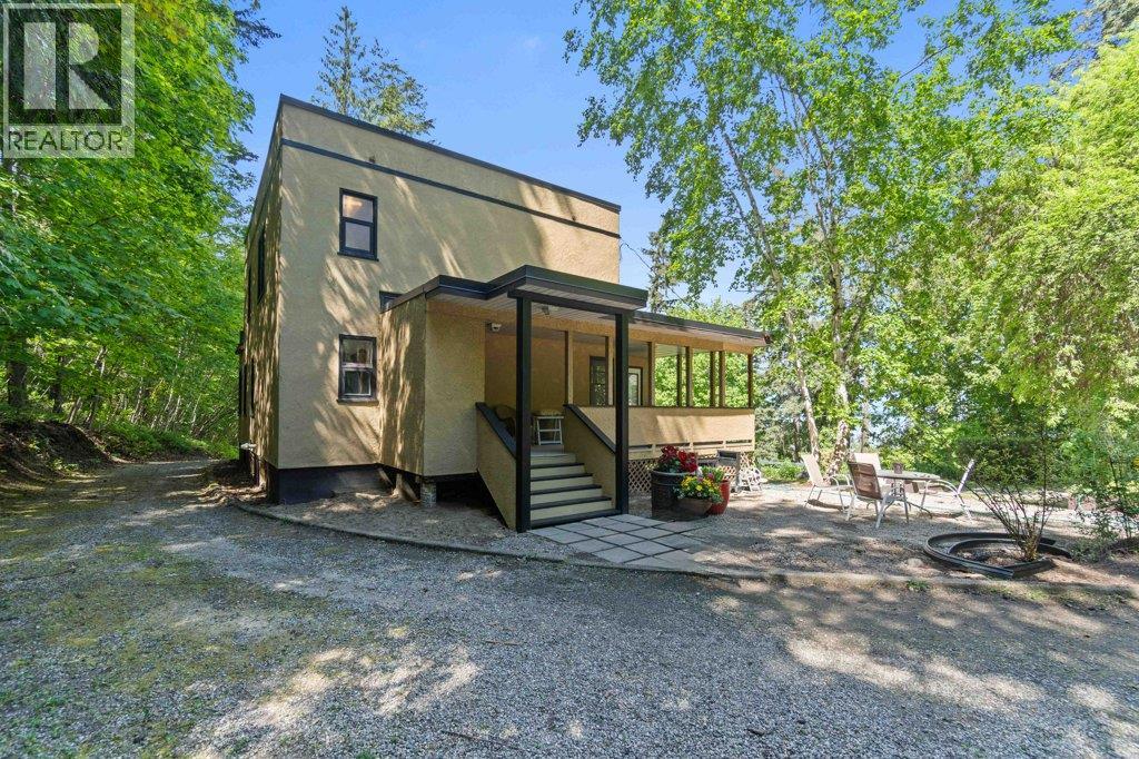 1210 Trans Canada Highway Highway Ne Lot# 1, Salmon Arm, British Columbia  V1E 2S6 - Photo 2 - 10371483