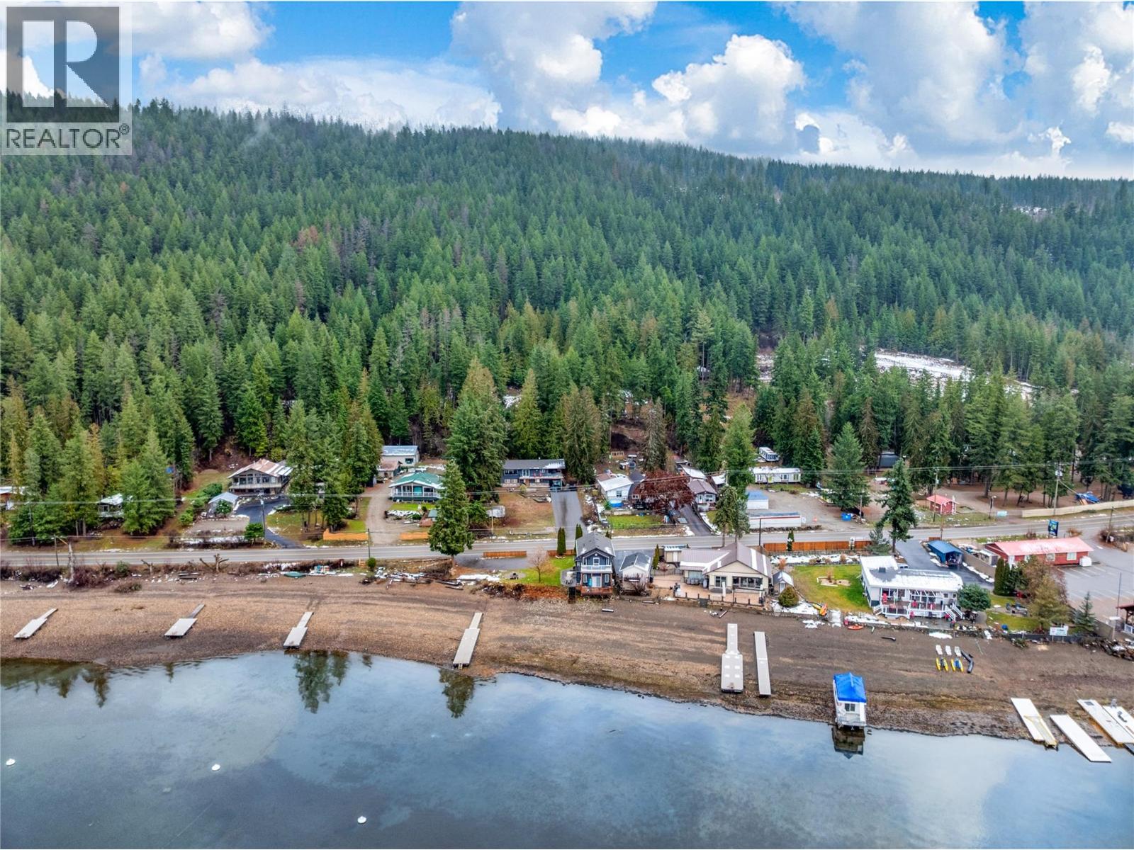 2022 Eagle Bay Road, blind bay, British Columbia
