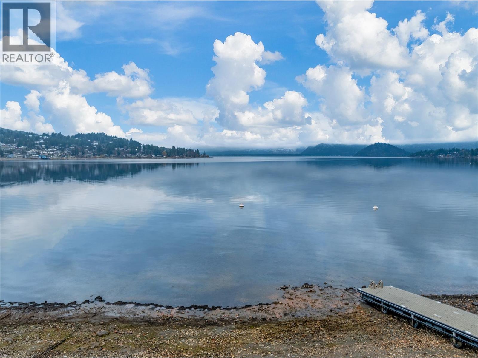 2022 Eagle Bay Road, Blind Bay, British Columbia  V0E 1H1 - Photo 2 - 10370853