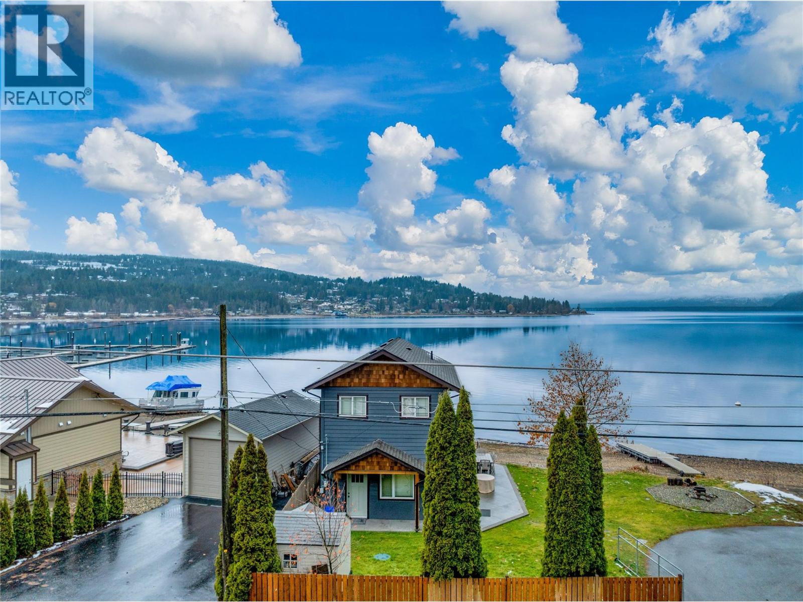 2022 Eagle Bay Road, Blind Bay, British Columbia  V0E 1H1 - Photo 4 - 10370853