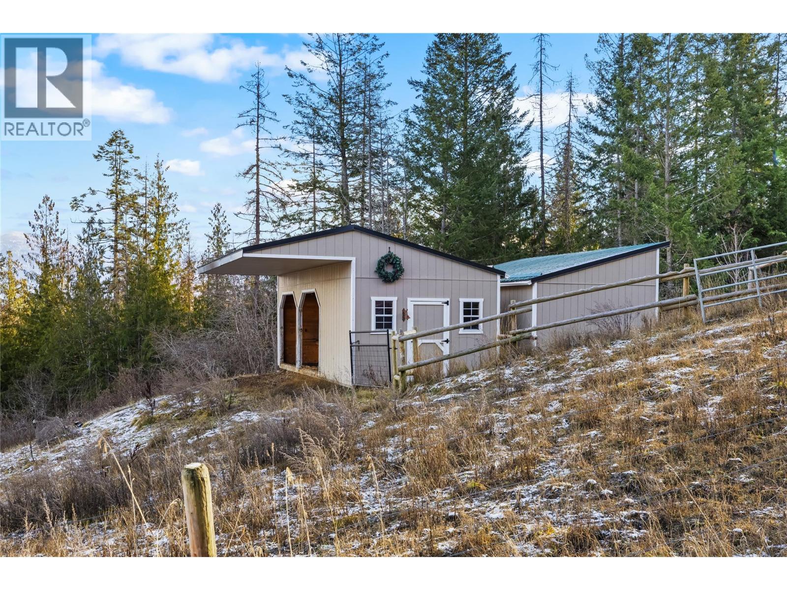 2033 Smith Road, Creston, British Columbia  V0B 1G7 - Photo 14 - 10370988