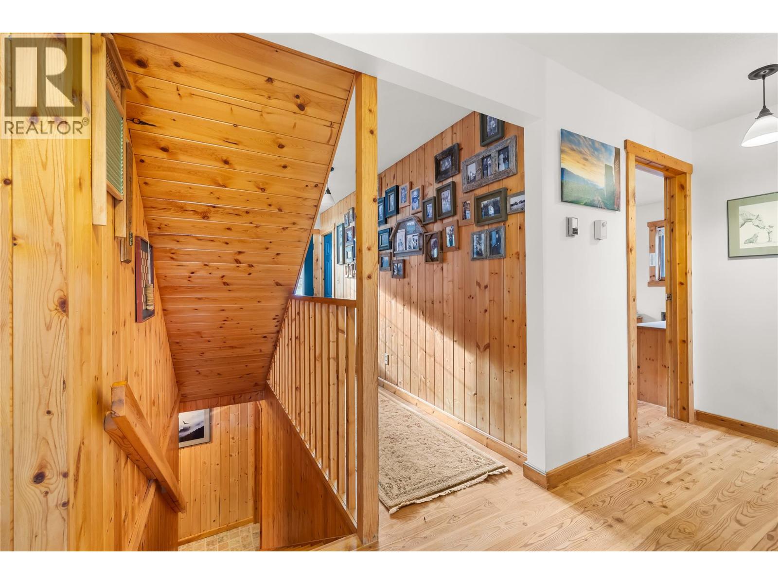 2033 Smith Road, Creston, British Columbia  V0B 1G7 - Photo 38 - 10370988