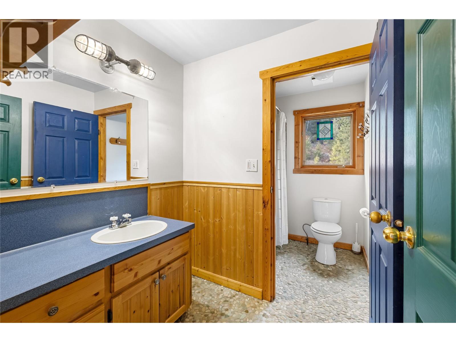 2033 Smith Road, Creston, British Columbia  V0B 1G7 - Photo 57 - 10370988