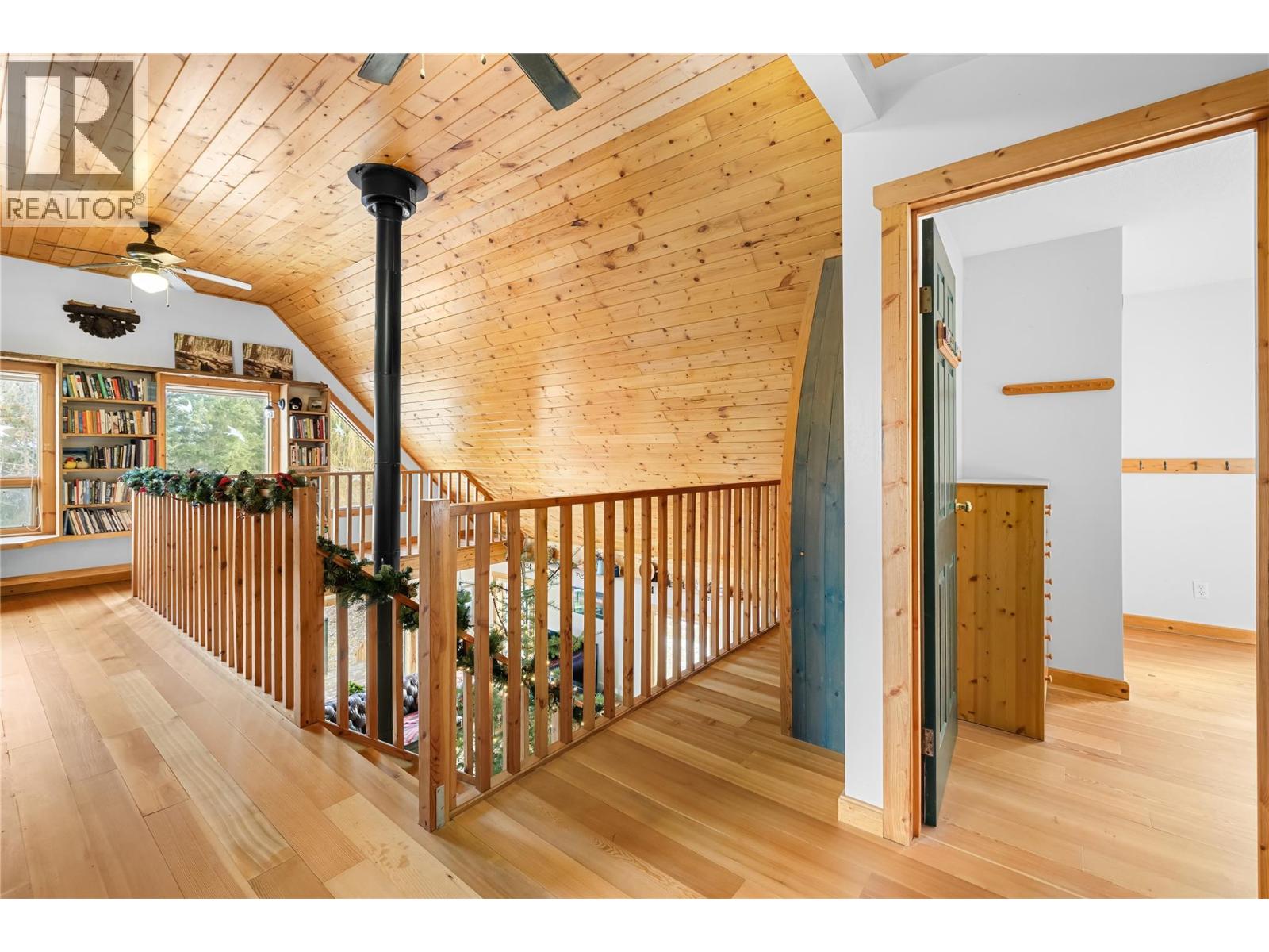 2033 Smith Road, Creston, British Columbia  V0B 1G7 - Photo 58 - 10370988