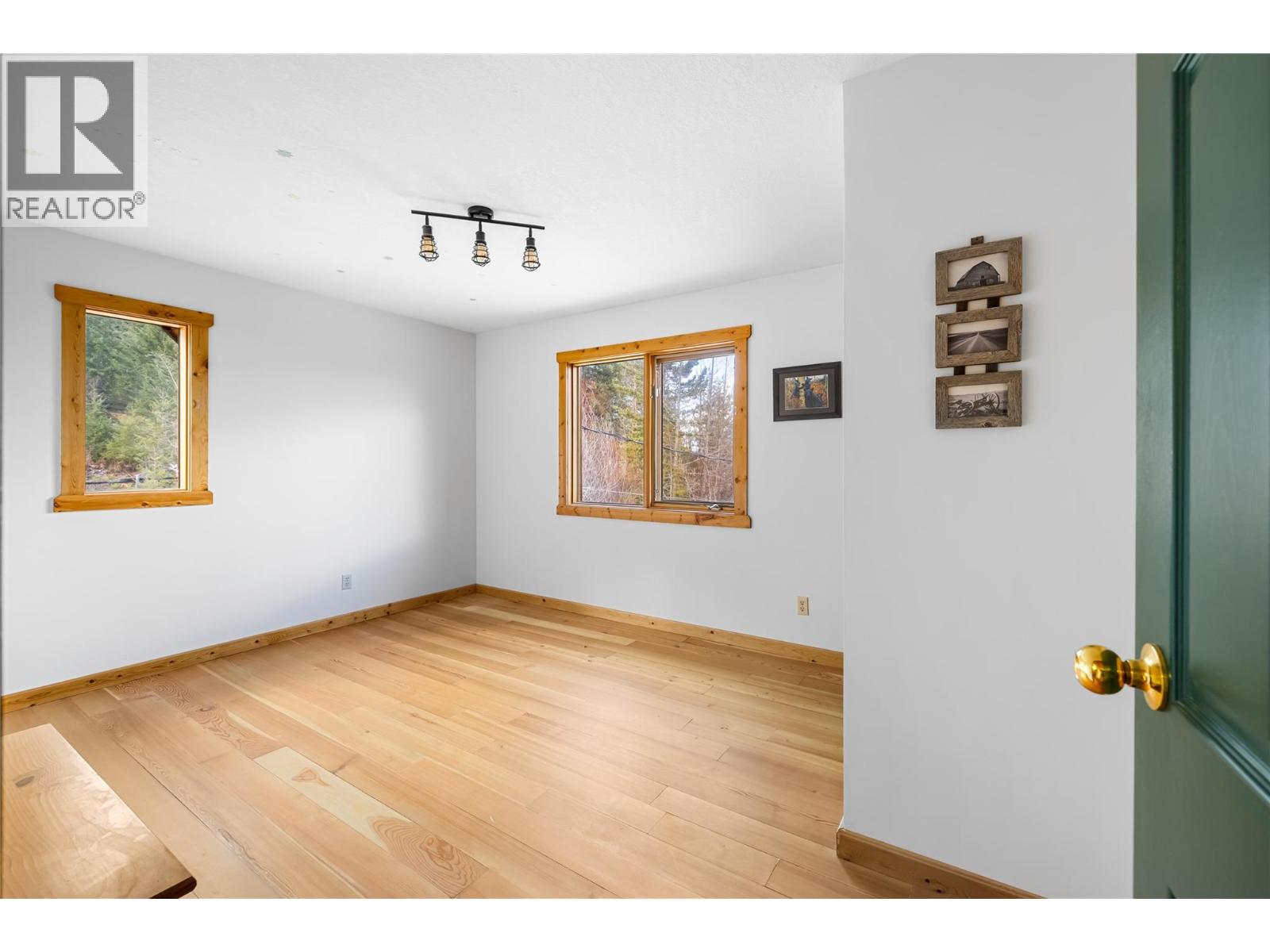 2033 Smith Road, Creston, British Columbia  V0B 1G7 - Photo 59 - 10370988