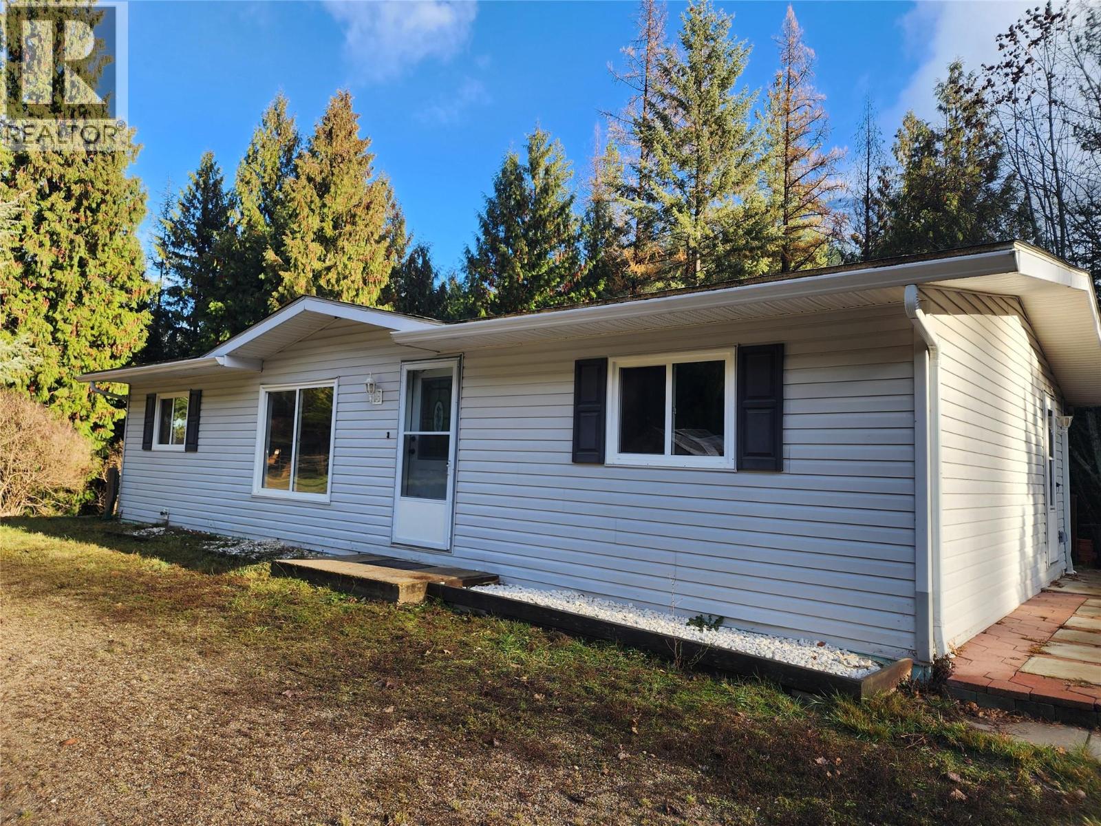 1531 Mountain Ridge Road, pass creek, British Columbia