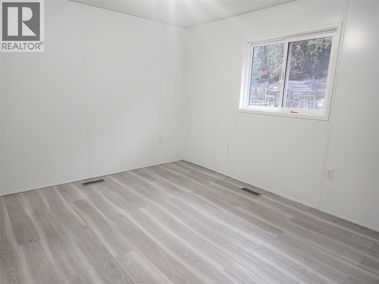 1531 Mountain Ridge Road, Pass Creek, British Columbia  V1N 4S2 - Photo 13 - 10370938